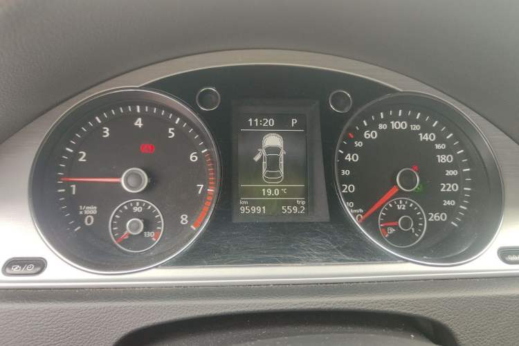 Used Volkswagen Magotan 2013 1.8TSI Premier Model Instrument Cluster