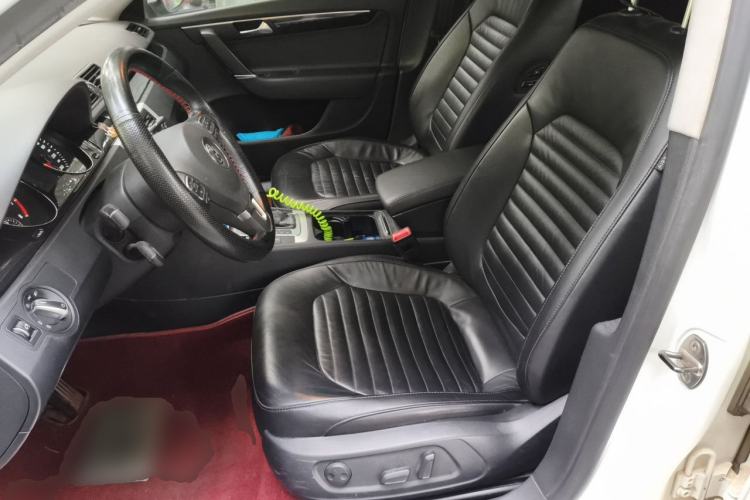 Used Volkswagen Magotan 2013 1.8TSI Luxury Model Left Front Seat