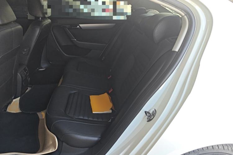 Used Volkswagen Magotan 2013 1.8TSI Premier Model Left Rear Seat