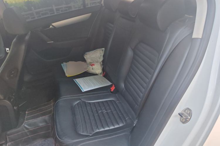 Used Volkswagen Magotan 2013 1.8TSI Premier Model Left Rear Seat