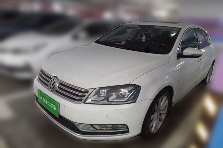 Used Volkswagen Magotan 2013 2.0 TSI Prestige Model Guazi used car, China used car export, Used car for sale, Used cars, Cheapest cars for sale