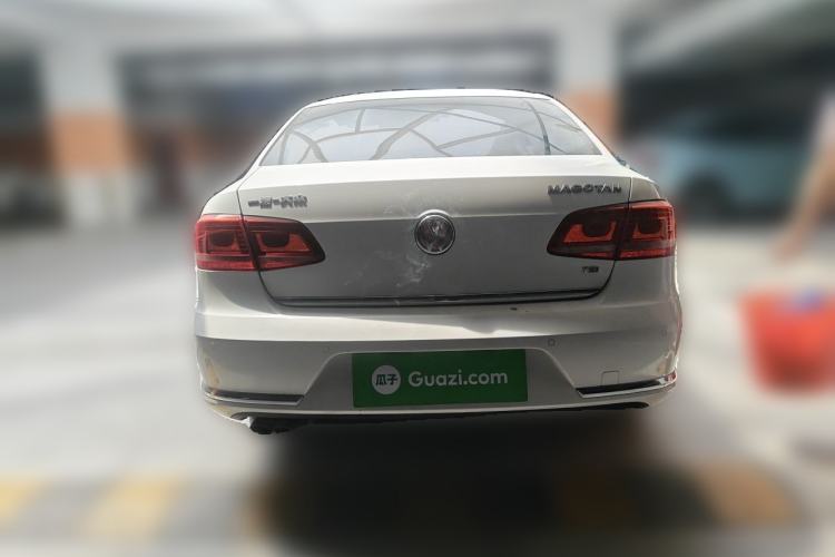 Used Volkswagen Magotan 2013 1.8TSI Luxury Model Rear