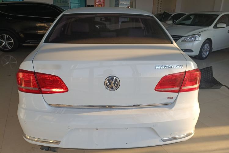 Used Volkswagen Magotan 2013 2.0 TSI Prestige Model Rear