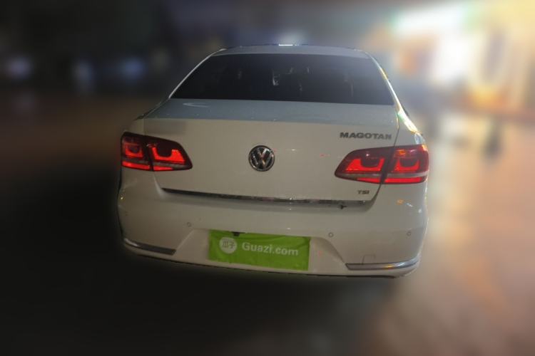 Used Volkswagen Magotan 2013 1.8TSI Premier Model Rear
