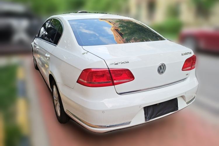 Used Volkswagen Magotan 2013 2.0 TSI Luxury Model Rear Left 45 Deg