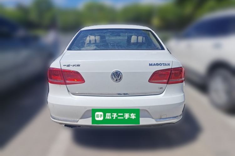 Used Volkswagen Magotan 2013 1.8TSI Comfort Model Rear