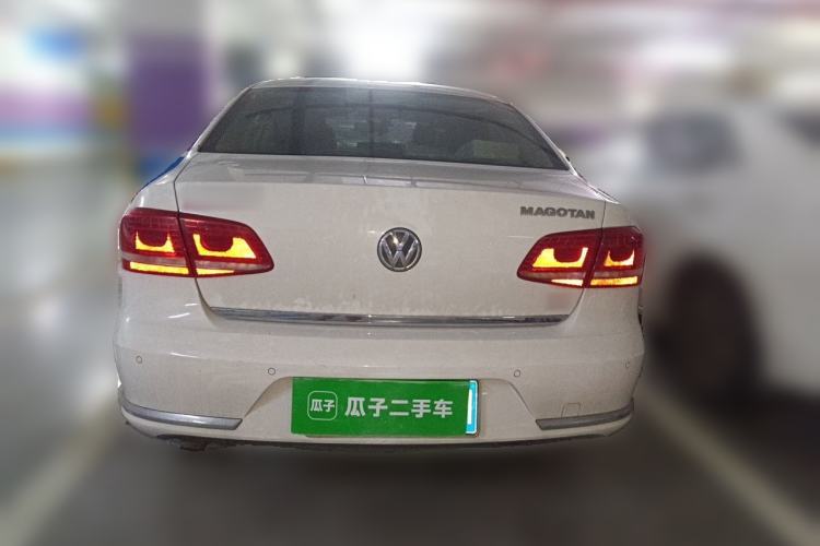 Used Volkswagen Magotan 2013 2.0 TSI Prestige Model Rear