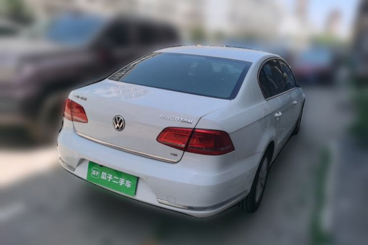 Used Volkswagen Magotan 2013 1.8TSI Luxury Model Rear Right 45 Deg