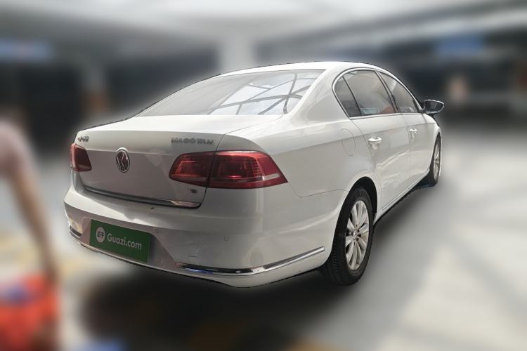 Used Volkswagen Magotan 2013 1.8TSI Luxury Model Rear Right 45 Deg