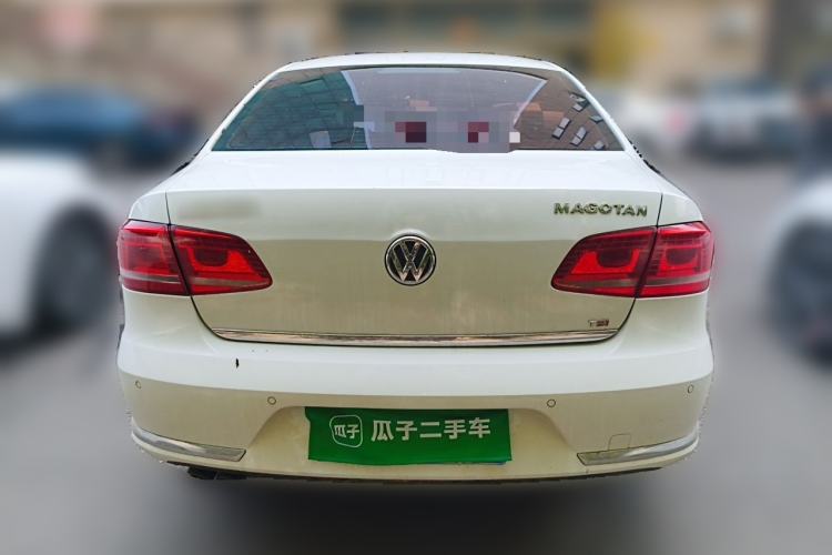 Used Volkswagen Magotan 2013 1.8TSI Prestige Model Rear