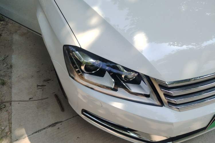 Used Volkswagen Magotan 2013 1.8TSI Luxury Model Right Front Headlight