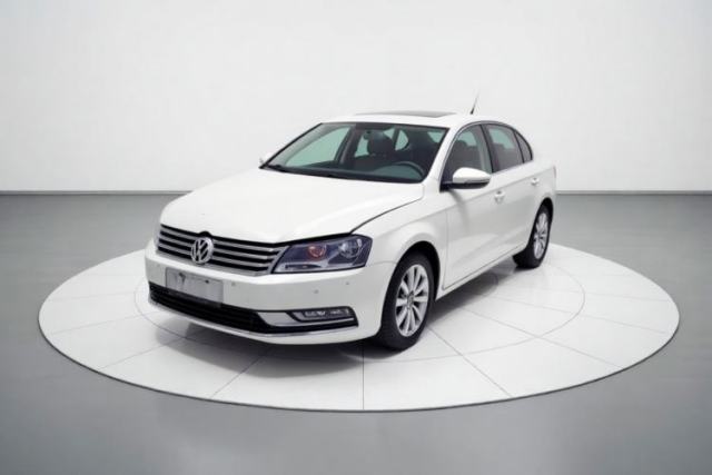 Ojetý Volkswagen Magotan 2013 1.8TSI Premier Model