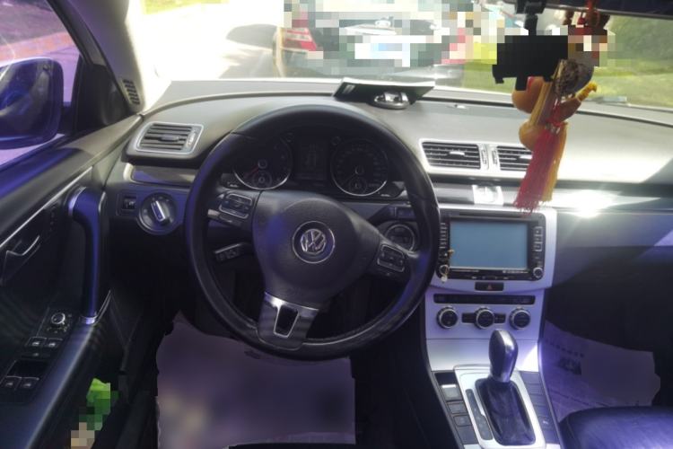 Used Volkswagen Magotan 2013 1.8TSI Luxury Model Steering Wheel