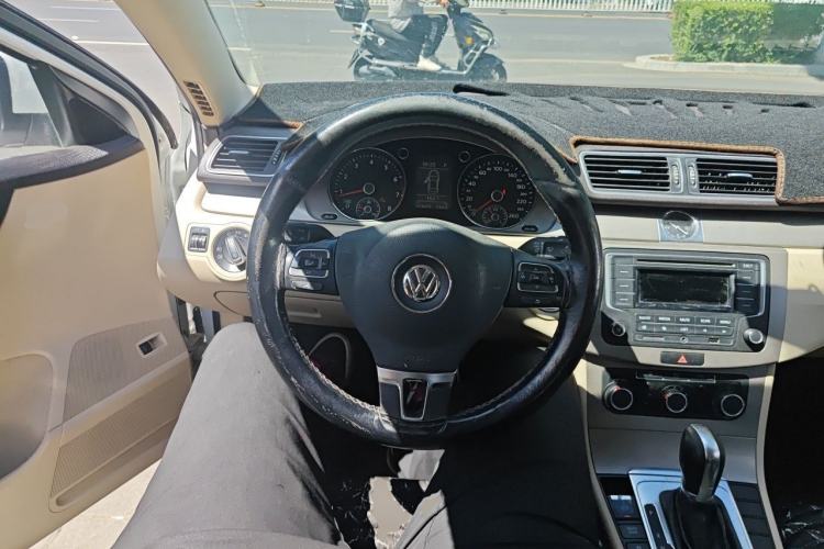 Used Volkswagen Magotan 2013 1.8TSI Comfort Model Steering Wheel