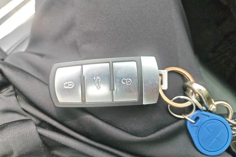 Used Volkswagen Magotan 2013 1.8TSI Luxury Model Vehicle Key