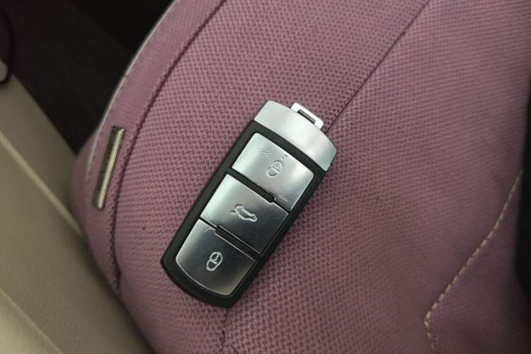 Used Volkswagen Magotan 2013 1.8TSI Premier Model Vehicle Key
