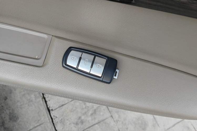 Used Volkswagen Magotan 2013 2.0 TSI Prestige Model Vehicle Key