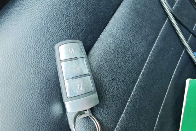 Used Volkswagen Magotan 2013 1.8TSI Luxury Model Vehicle Key