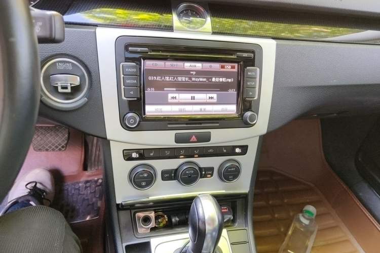 Used Volkswagen Magotan 2013 1.8TSI Luxury Model Audio And AC Panel