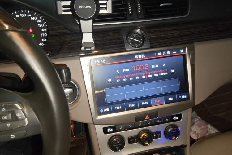 Used Volkswagen Magotan 2013 2.0 TSI Ultimate Model Audio And AC Panel