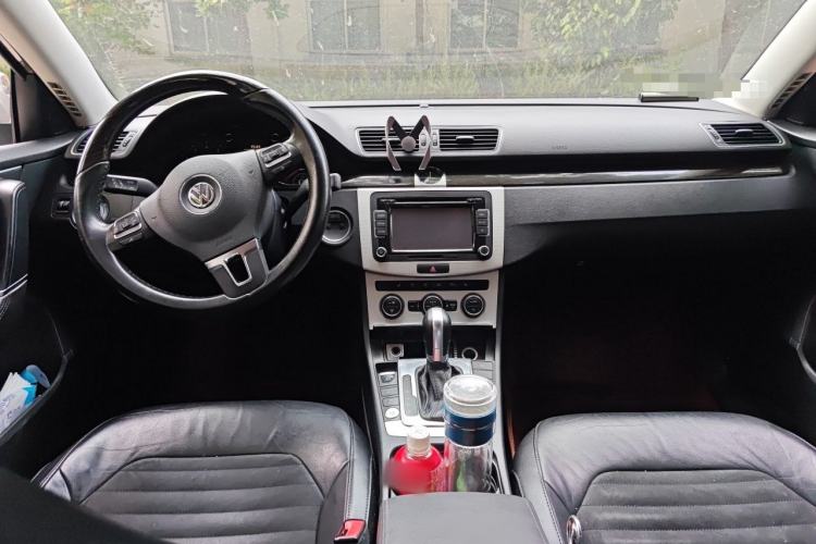 Used Volkswagen Magotan 2013 1.8TSI Prestige Model Center Console