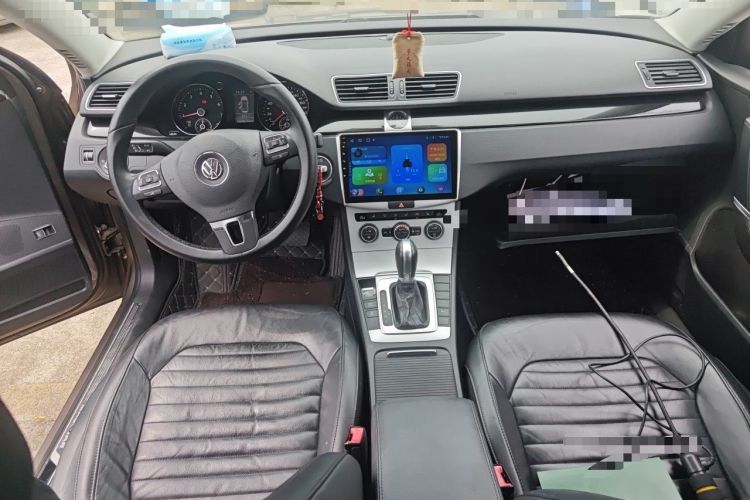 Used Volkswagen Magotan 2013 2.0 TSI Luxury Model Center Console