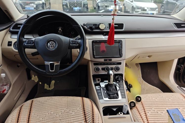 Used Volkswagen Magotan 2013 1.8TSI Luxury Model Center Console