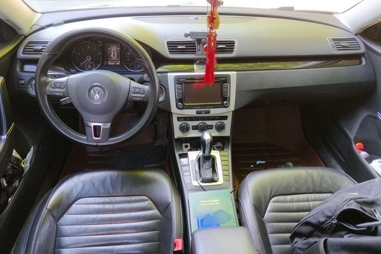 Used Volkswagen Magotan 2013 1.8TSI Luxury Model Center Console