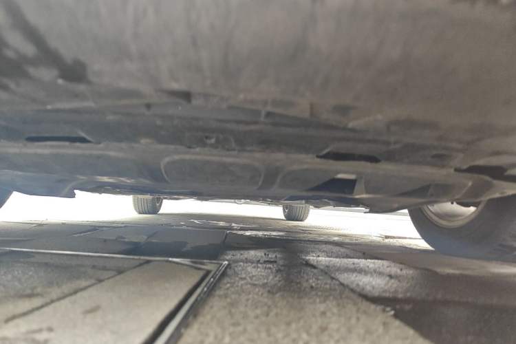 Used Volkswagen Magotan 2013 1.8TSI Premier Model Chassis Front