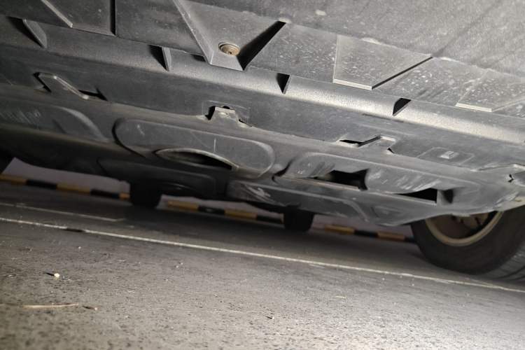 Used Volkswagen Magotan 2013 1.8TSI Premier Model Chassis Front