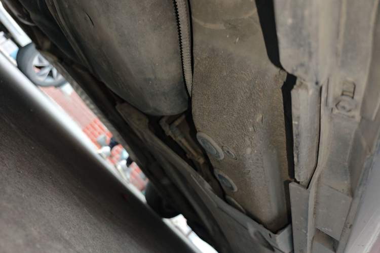Used Volkswagen Magotan 2013 1.8TSI Premier Model Chassis Rear Right