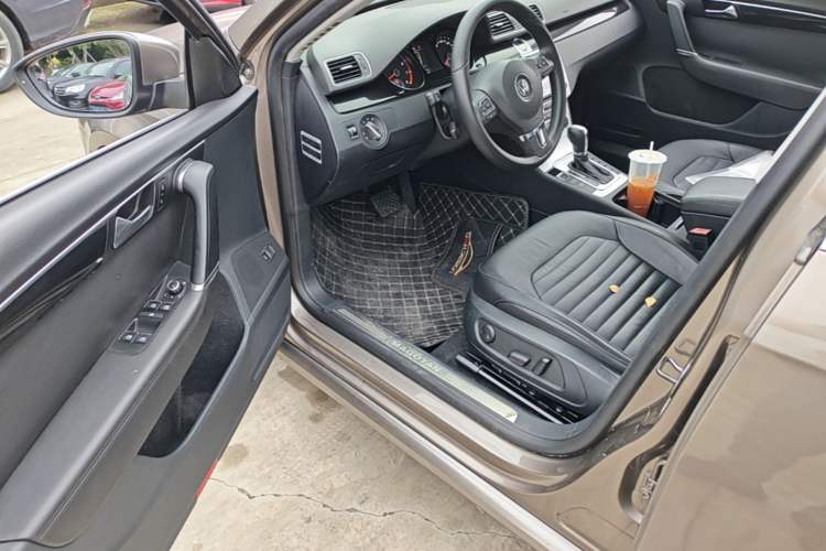 Used Volkswagen Magotan 2013 1.8TSI Luxury Model Driver Seat