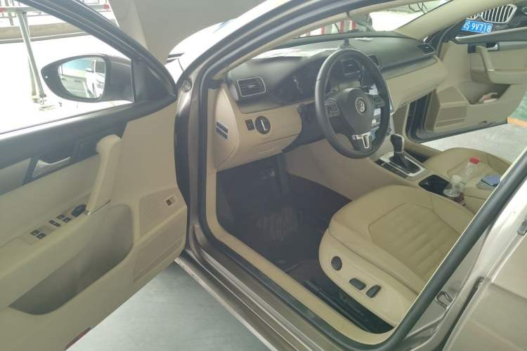 Used Volkswagen Magotan 2013 1.8TSI Premier Model Driver Seat