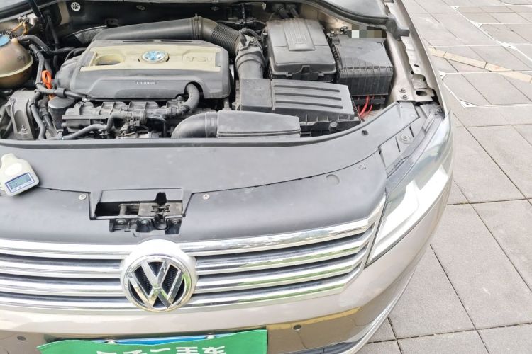Used Volkswagen Magotan 2013 1.8TSI Premier Model Engine Bay Left