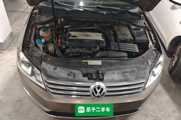 Used Volkswagen Magotan 2013 1.8TSI Luxury Model Engine Bay