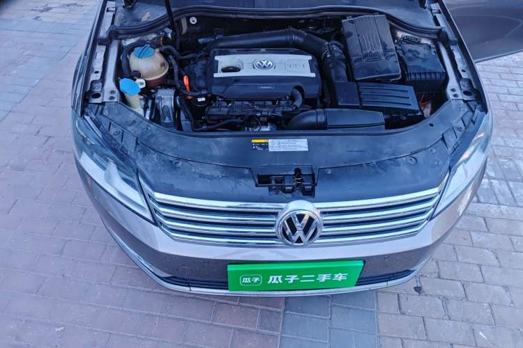 Used Volkswagen Magotan 2013 1.8TSI Premier Model Engine Bay