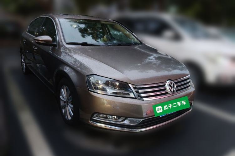 Used Volkswagen Magotan 2013 1.8TSI Premier Model Front Right 45 Deg