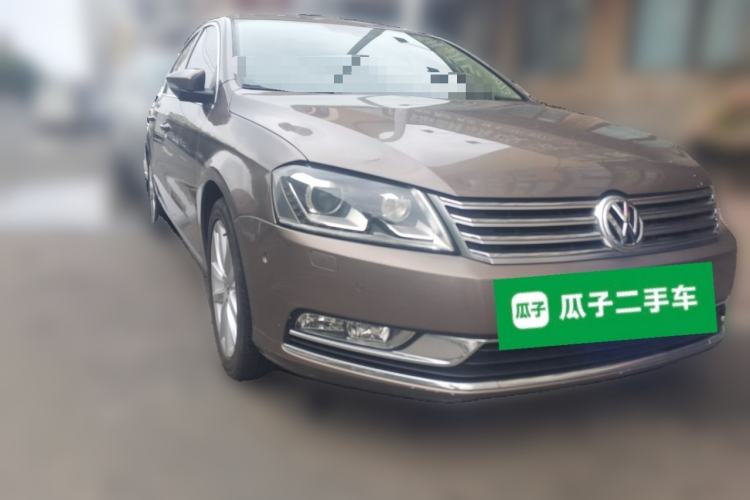 Used Volkswagen Magotan 2013 1.8TSI Prestige Model Front Right 45 Deg