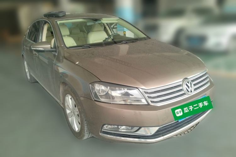 Used Volkswagen Magotan 2013 1.8TSI Premier Model Front Right 45 Deg
