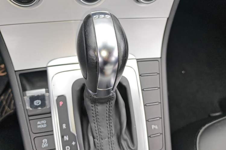 Used Volkswagen Magotan 2013 1.8TSI Luxury Model Gear Lever