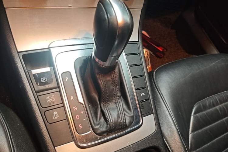 Used Volkswagen Magotan 2013 1.8TSI Luxury Model Gear Lever