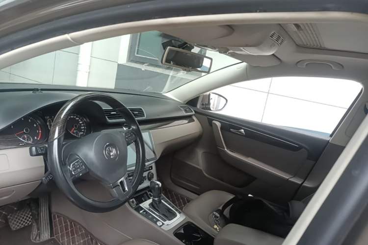 Used Volkswagen Magotan 2013 1.8TSI Prestige Model Headliner