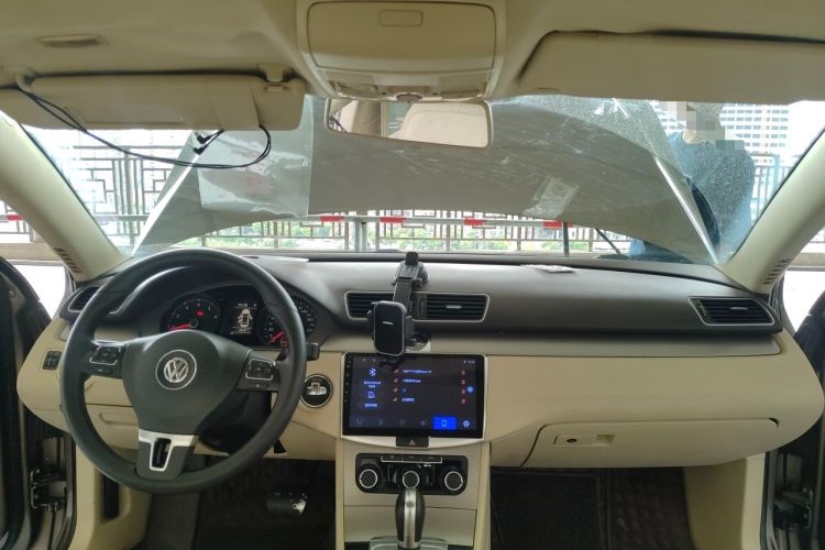 Used Volkswagen Magotan 2013 1.8TSI Premier Model Headliner