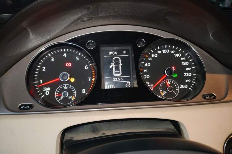 Used Volkswagen Magotan 2013 1.8TSI Premier Model Instrument Cluster