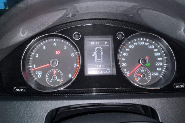 Used Volkswagen Magotan 2013 1.8TSI Luxury Model Instrument Cluster