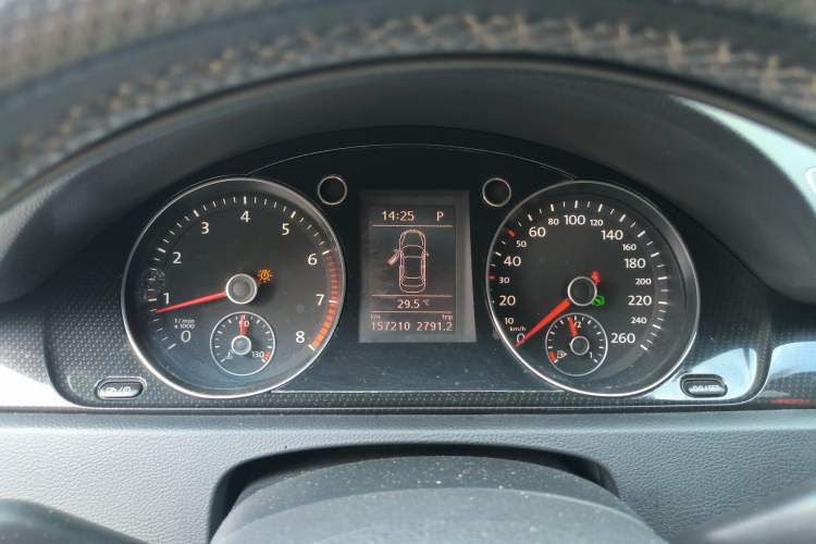 Used Volkswagen Magotan 2013 1.8TSI Luxury Model Instrument Cluster