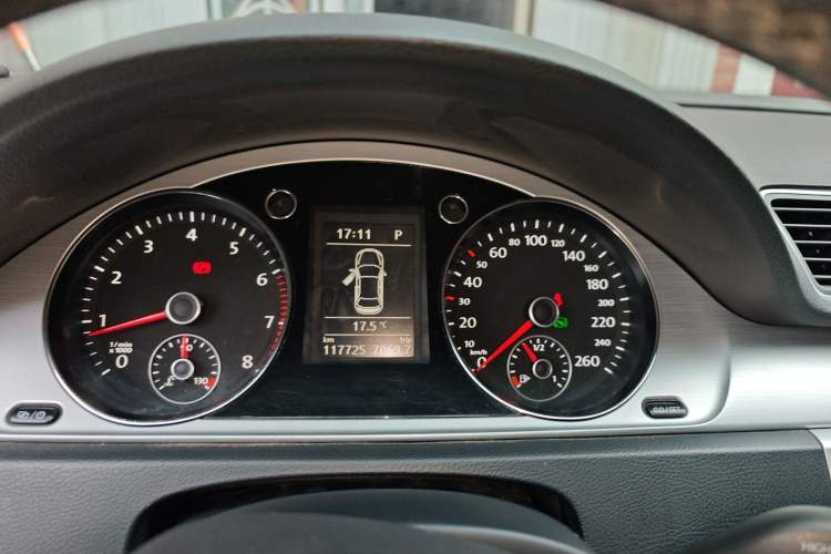 Used Volkswagen Magotan 2013 1.8TSI Premier Model Instrument Cluster