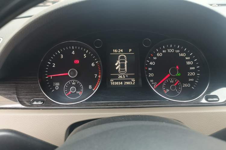 Used Volkswagen Magotan 2013 1.8TSI Prestige Model Instrument Cluster