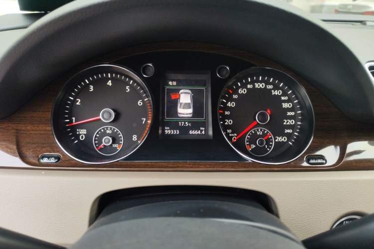 Used Volkswagen Magotan 2013 2.0 TSI Prestige Model Instrument Cluster