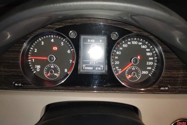 Used Volkswagen Magotan 2013 1.8TSI Prestige Model Instrument Cluster